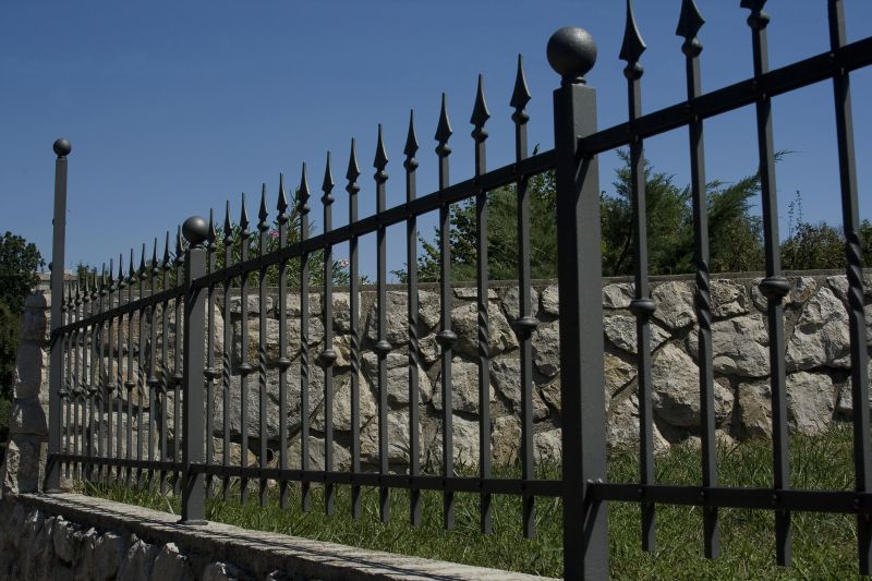 Metal Fence Installation Service